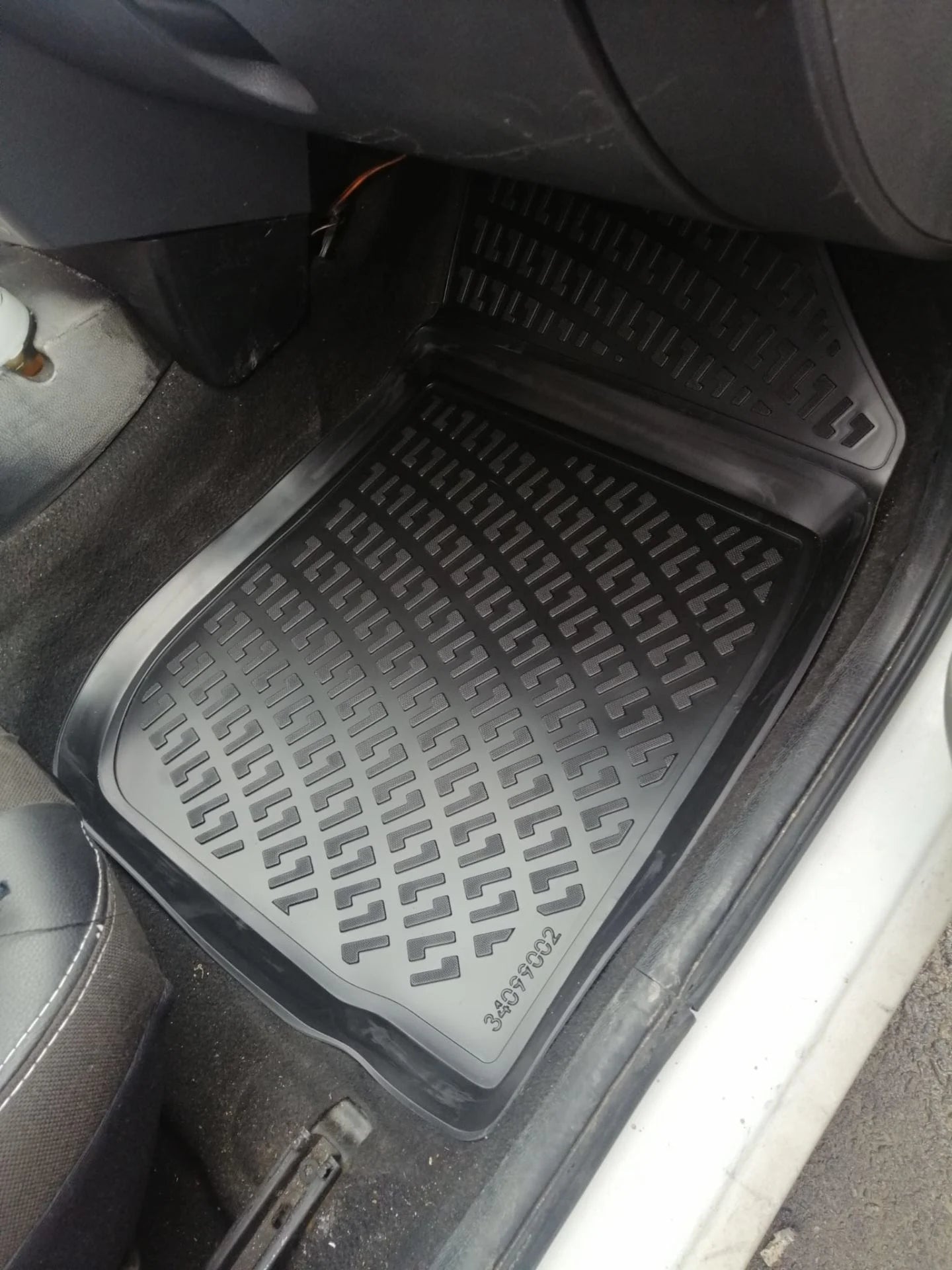 Dacia Logan 2004-2012 Havuzlu Paspas | MCV