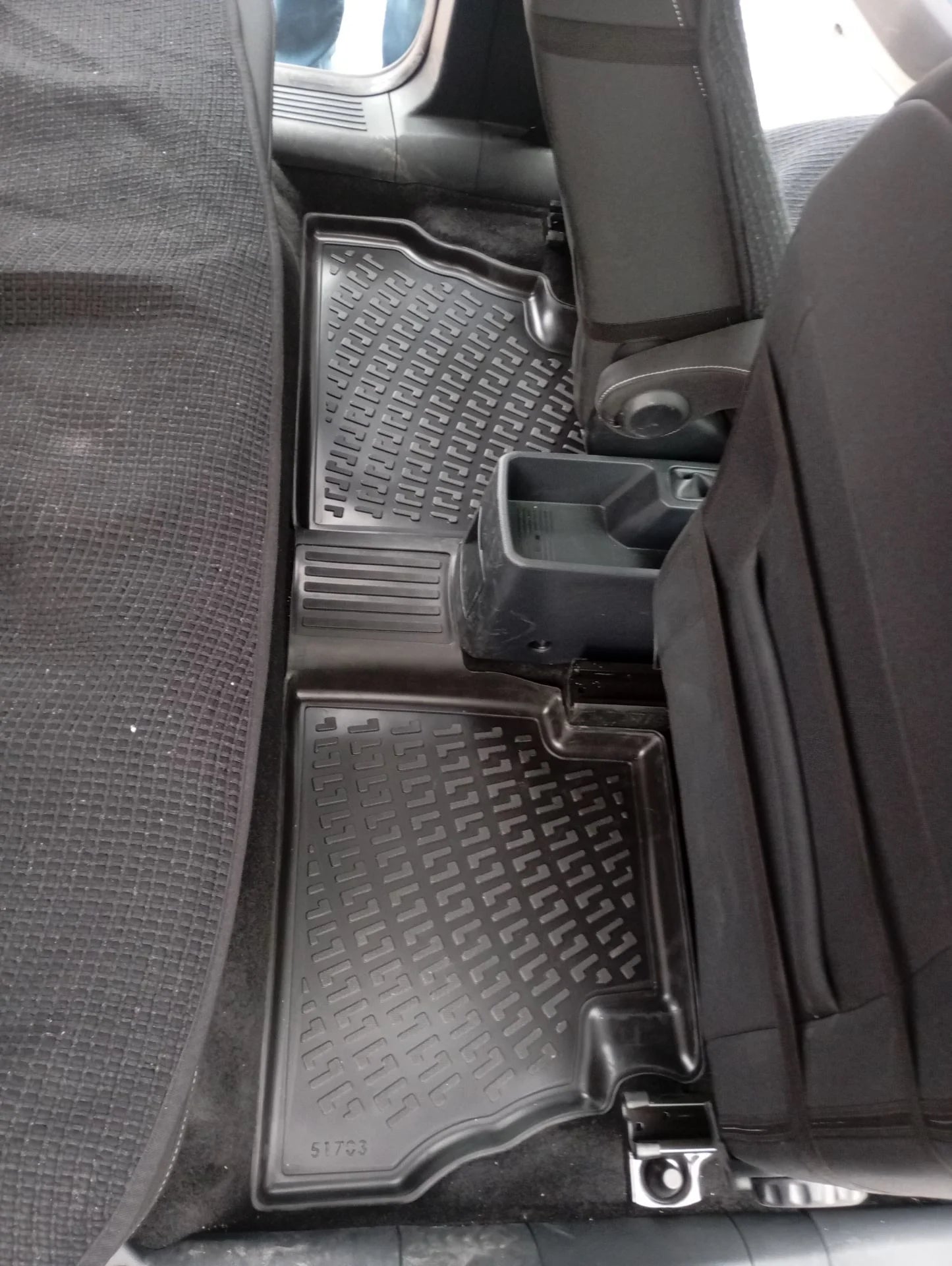 Ford Tourneo Courier 2024 Sonrası Havuzlu Paspas