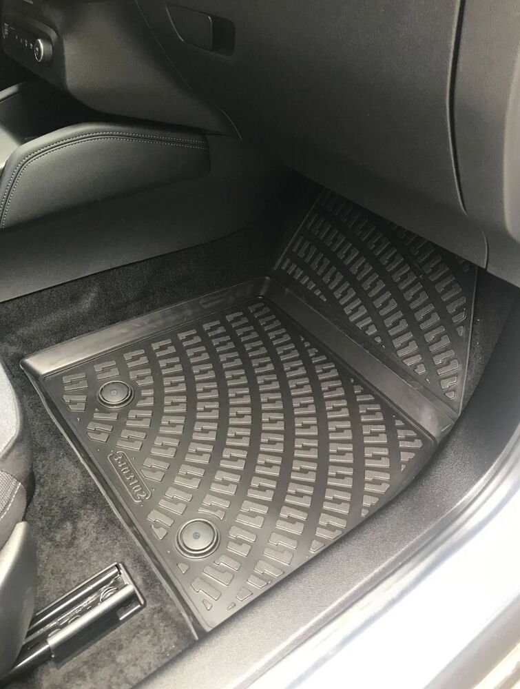 Ford Focus 2018-2023 Havuzlu Paspas