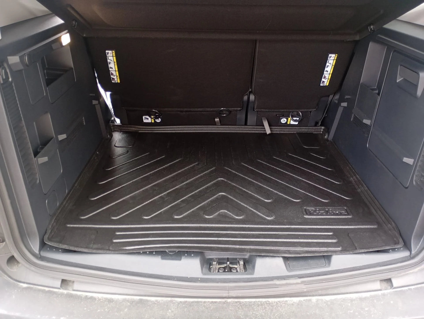 Ford Tourneo Courier 2024 Sonrası Bagaj Havuzu