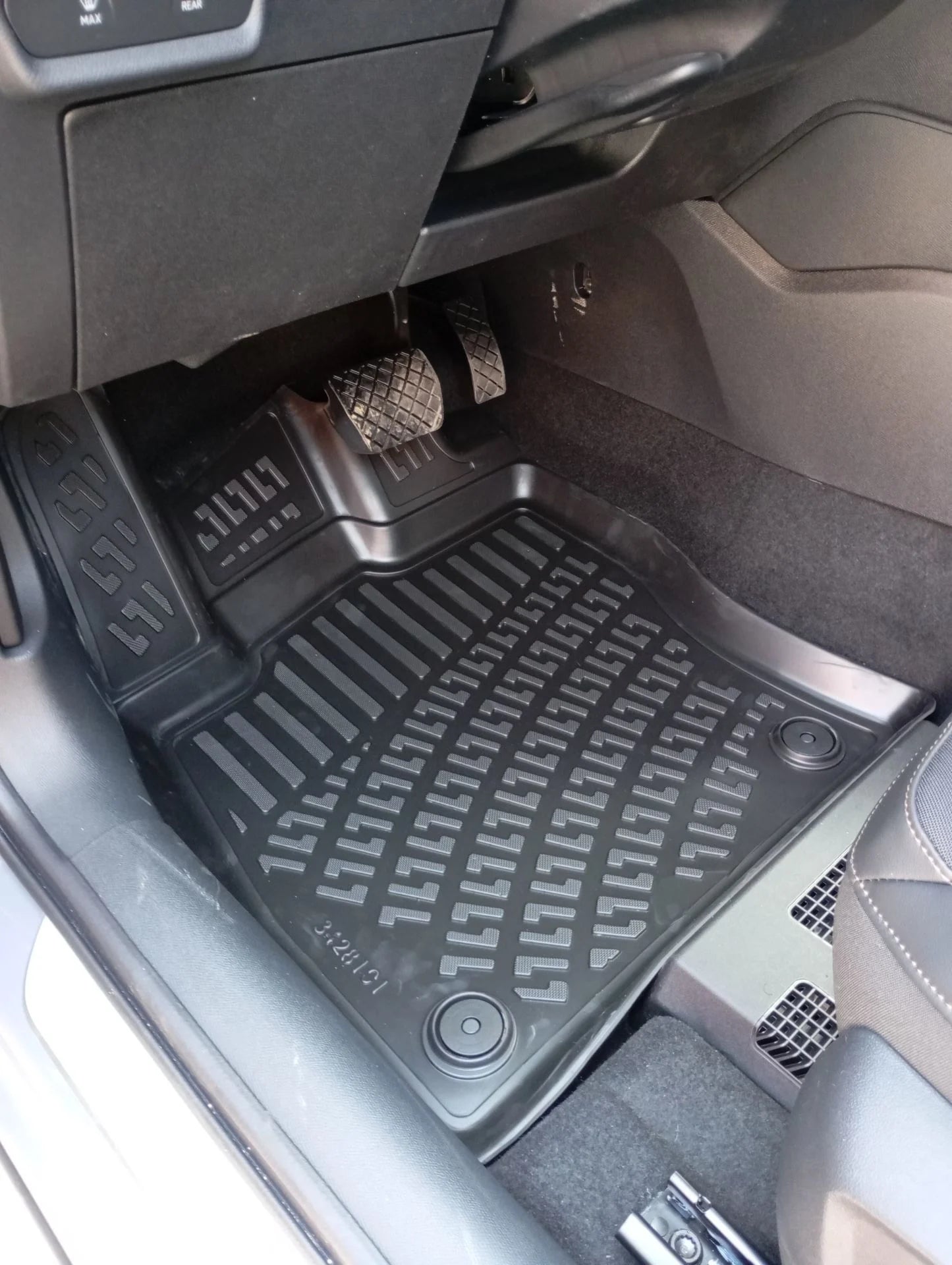 Cupra Formentor 2020-2023 Havuzlu Paspas