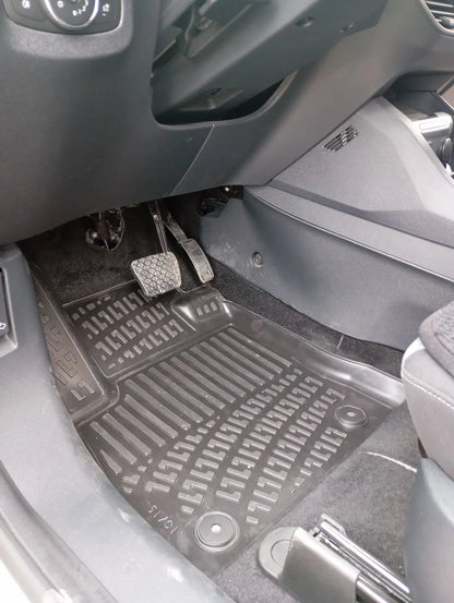 Ford Tourneo Courier 2024 Sonrası Havuzlu Paspas