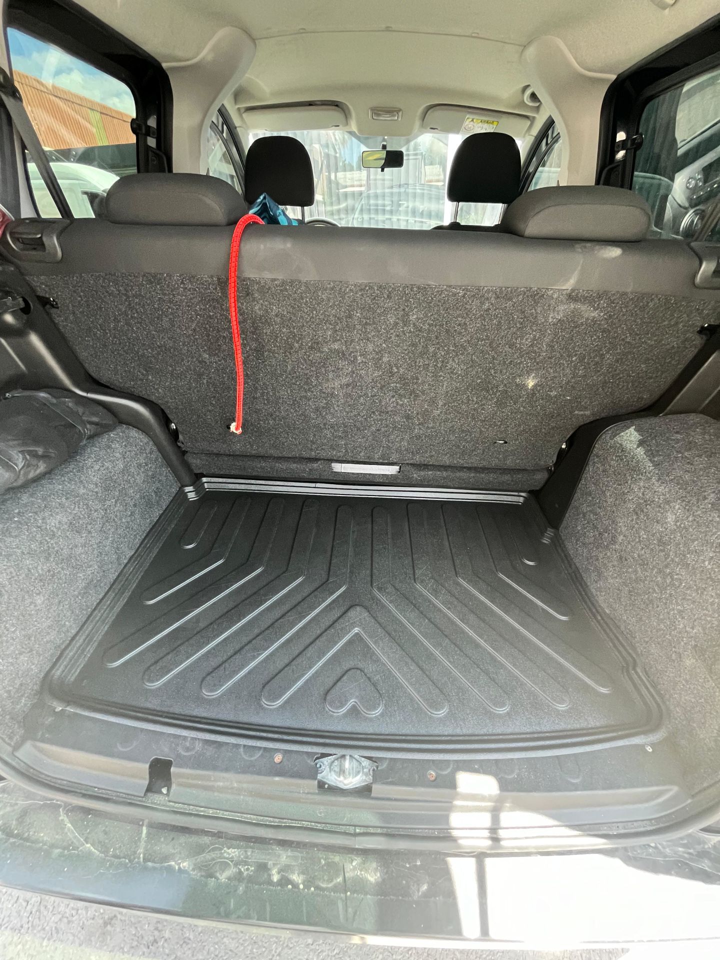 Fiat Fiorino 2007-2019 Bagaj Havuzu | Pastik Zeminli