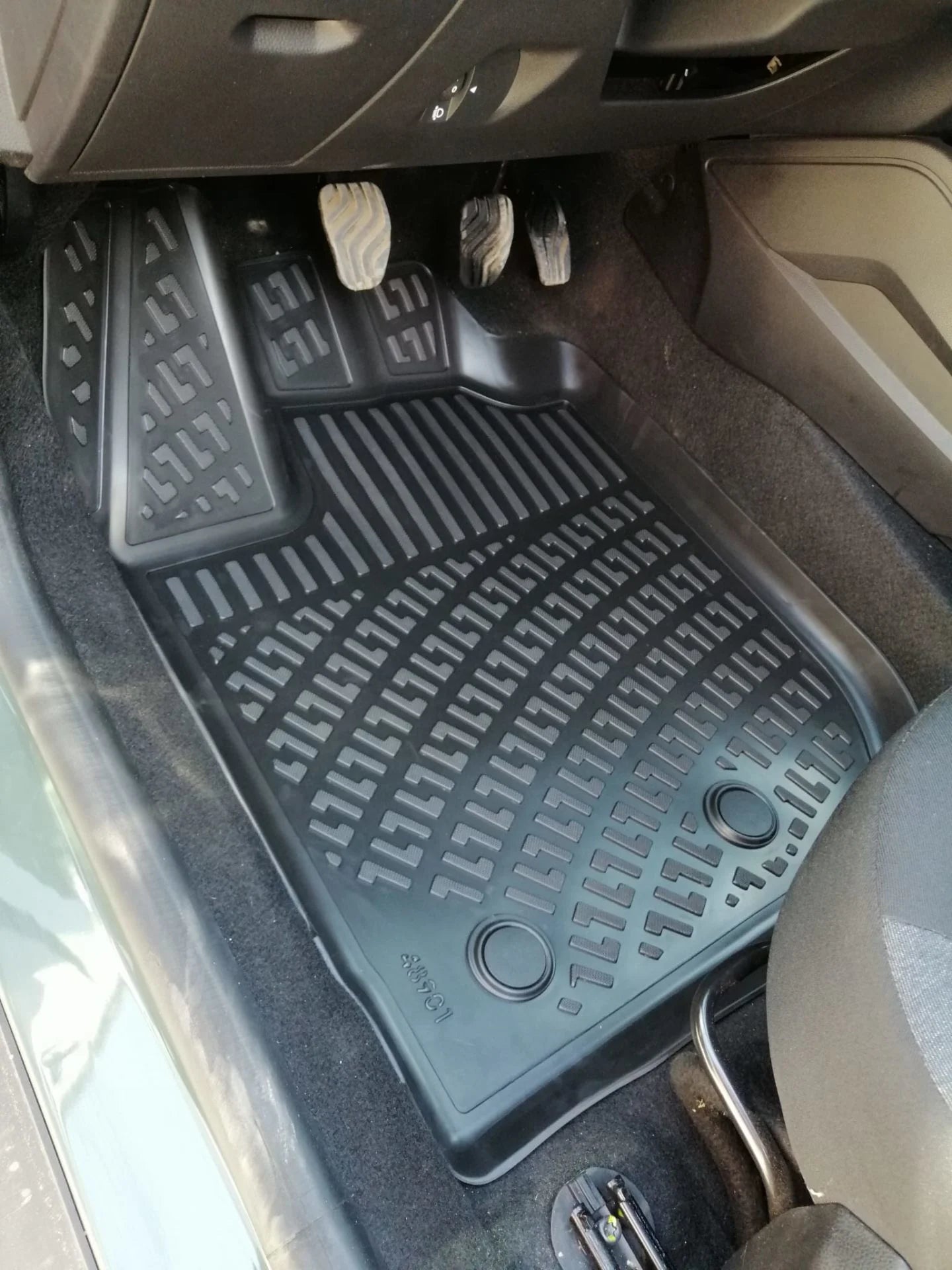 Dacia Duster 2023 Sonrası Havuzlu Paspas | 4x2