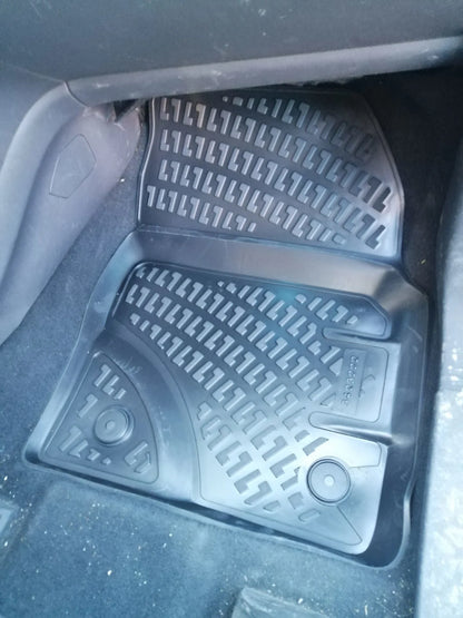 Ford Escape 2013-2019 Havuzlu Paspas