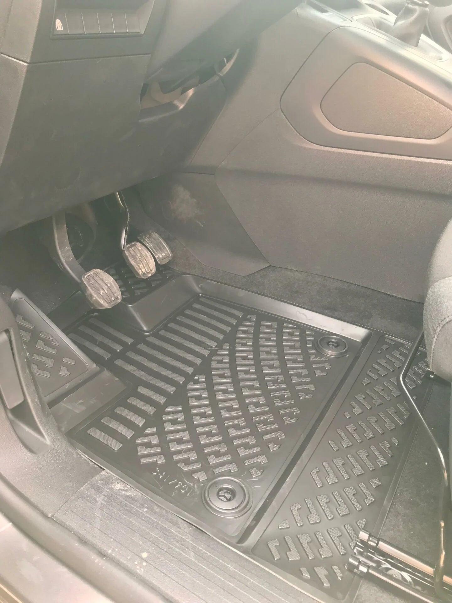 Fiat Doblo 2023 Sonrası Havuzlu Paspas | Katlanabilir Ön Yolcu Koltuğu