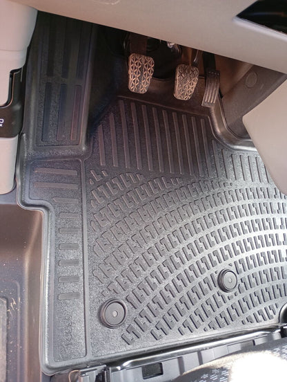 Ford Transit Custom (Kapalı Kasa) 2024 Sonrası Havuzlu Paspas